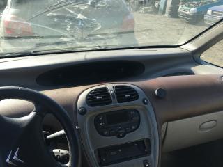 панель передняя салона (торпедо) Citroen Xsara Picasso 1 поколение (1999 - 2004), 2.0 л., дизель, АКПП