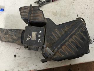 корпус воздушного фильтра Mitsubishi Galant 7 поколение (1992 - 1997)