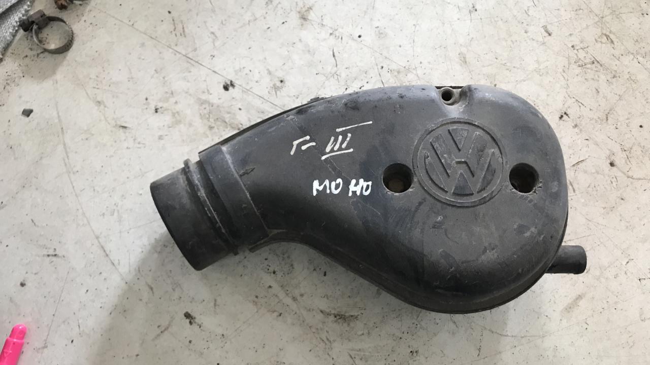 корпус воздушного фильтра Volkswagen Golf 3 поколение (1991 - 2000) - фото №1