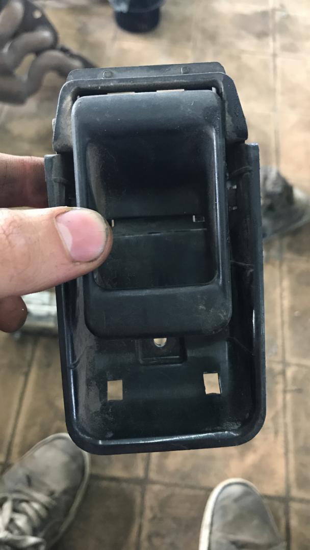 ручка внутренняя передняя левая Peugeot Boxer 1 поколение (1981 - 1993), 2.5 л., дизель - фото №1