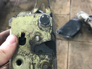 замок двери передней левой Peugeot Boxer 1 поколение (1981 - 1993), 2.5 л., дизель