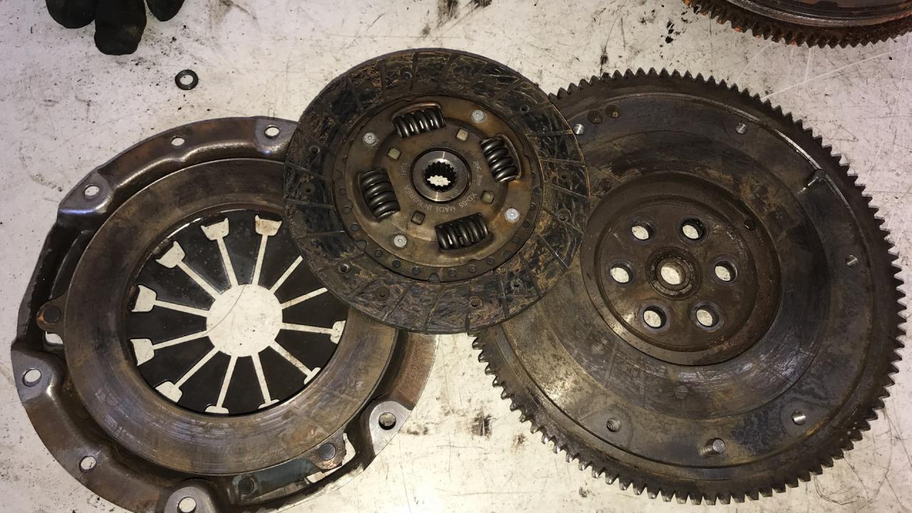 комплект сцепления Mazda 121 2 поколение (1990 - 1996), 1.3 л., бензин - фото №1