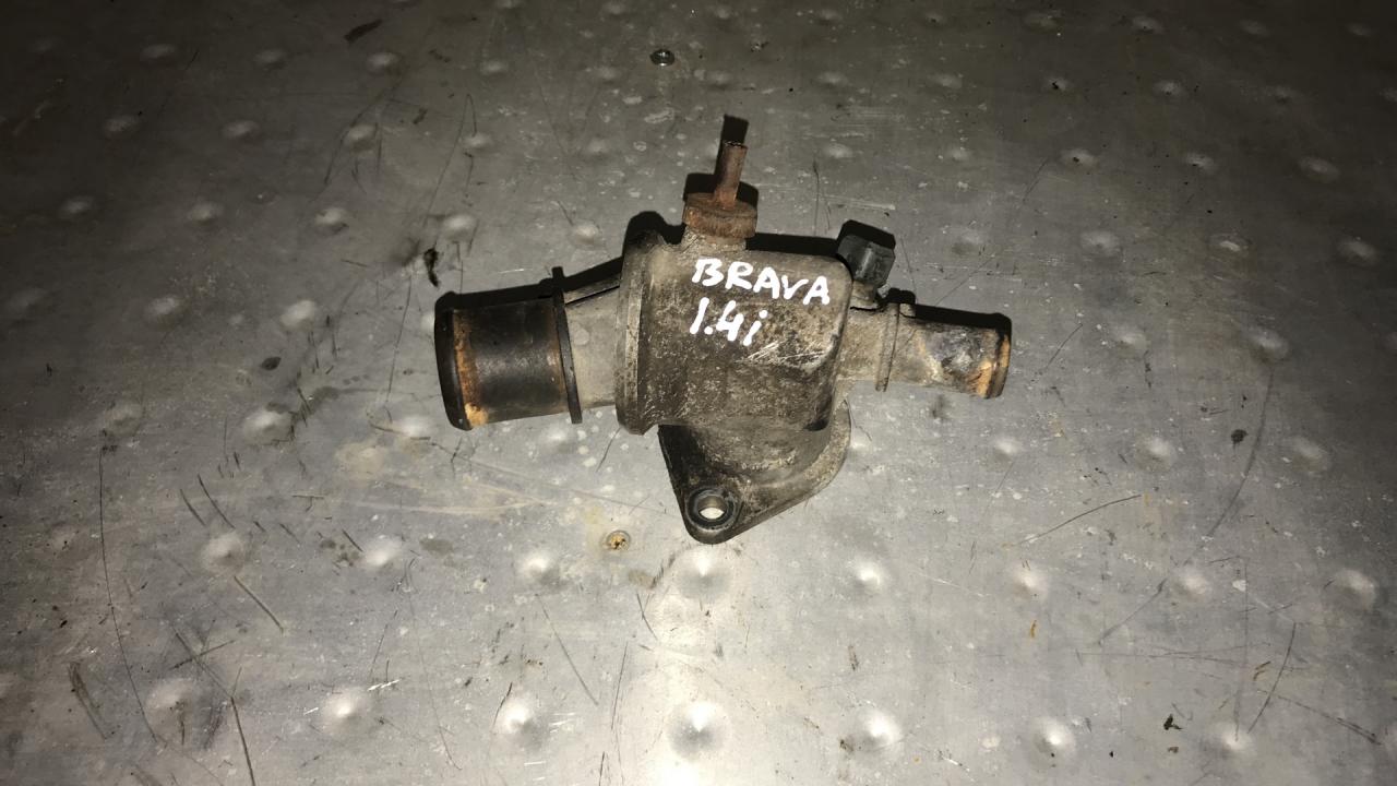 корпус термостата Fiat Brava 1 поколение (1995 - 2001), 1.4 л. - фото №1