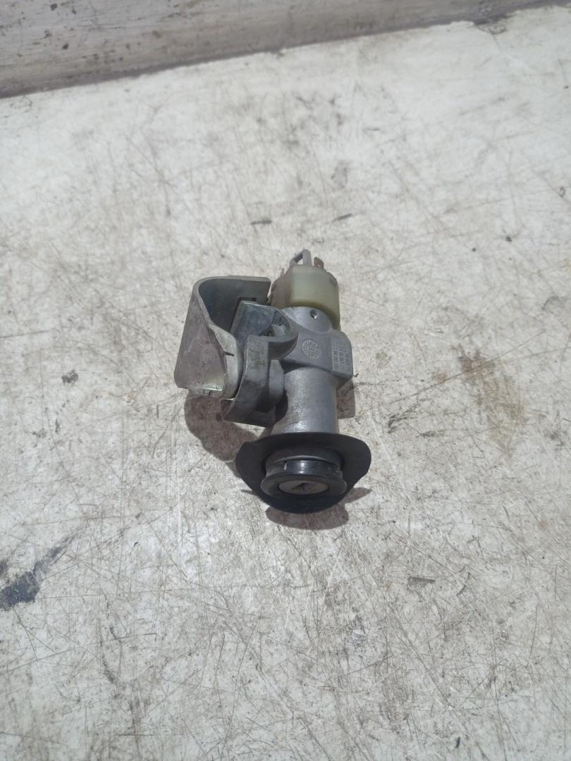 замок зажигания Opel Kadett E (1984 - 1991) - фото №1