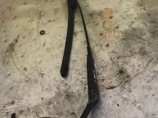 щеткодержатель (поводок стеклоочистителя, дворник) Opel Omega B (1994 - 1999), 2.0 л.