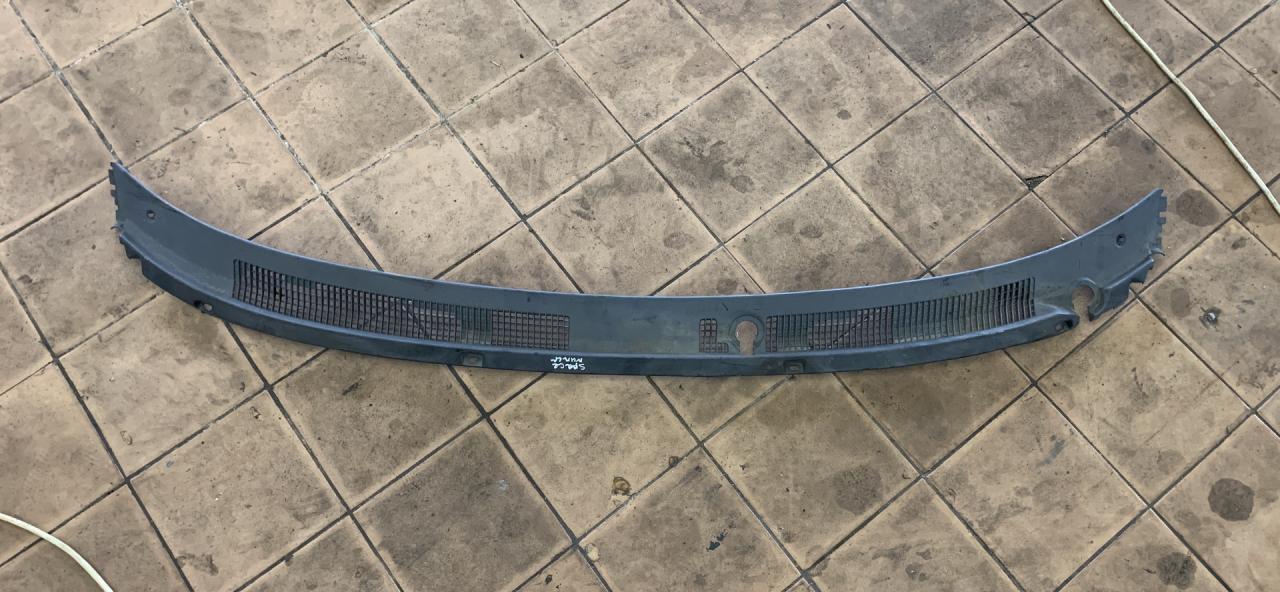 дождевик Mitsubishi Space Runner 1 поколение (1991 - 1995) - фото №1