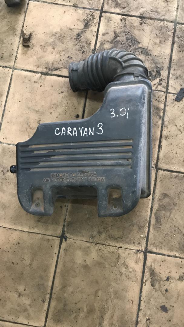 корпус воздушного фильтра Dodge Caravan 3 поколение (1995 - 2000), 3.0 л., бензин - фото №1