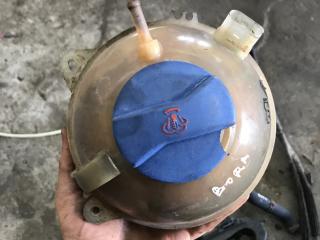 бачок расширительный Volkswagen Bora 1 поколение (1998 - 2005), 1.8 л.