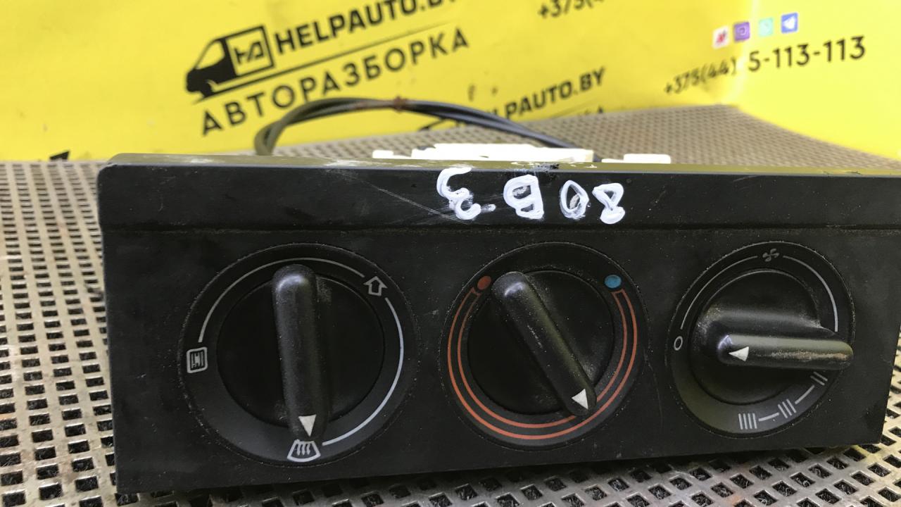 блок управления печки / климат-контроля Audi 80 8C/B4 (1991 - 1996) - фото №1