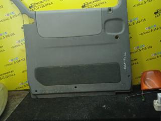обшивка двери задняя левая Kia Carnival UP/GQ (1999 - 2002)