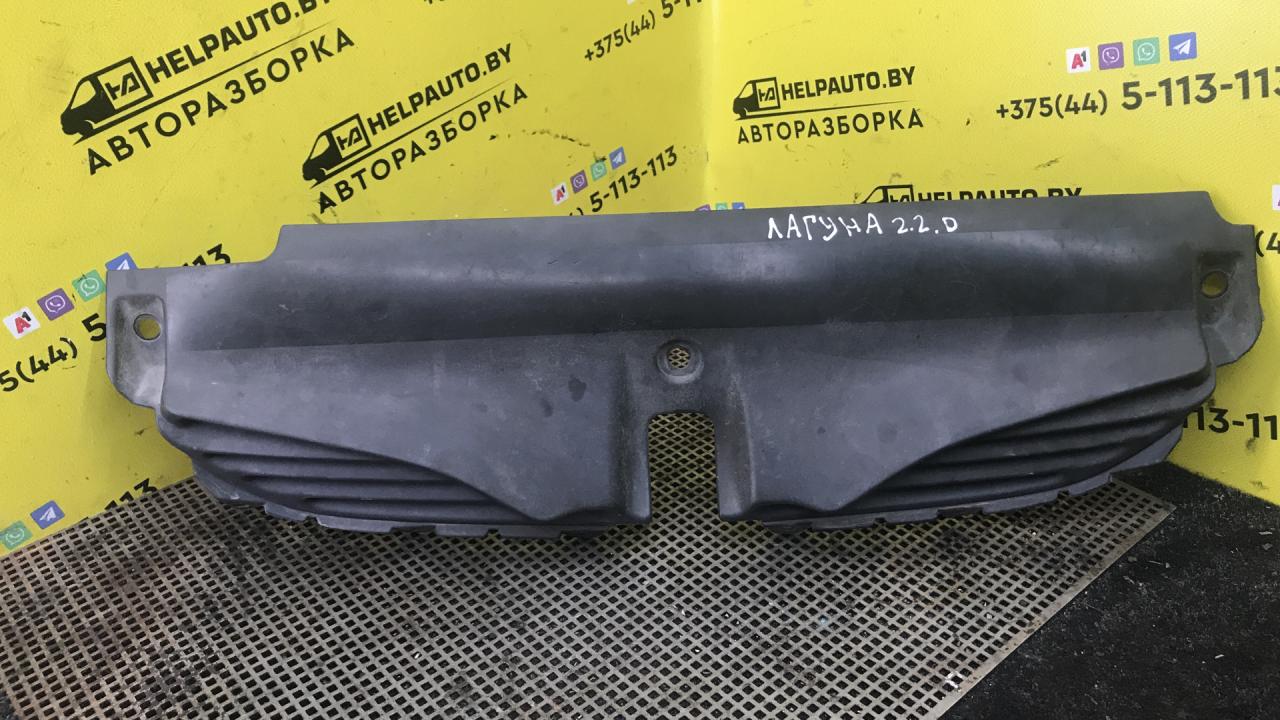 решетка радиатора Renault Laguna 1 поколение (1993 - 1998), 2.2 л., DTi, дизель, 5МКПП, хетчбэк 5 дв., передний привод - фото №1