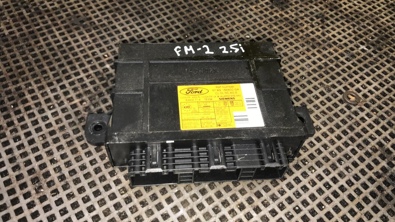 блок комфорта Ford Mondeo 2 поколение 1999, 2.5 л., бензин, АКПП, хетчбэк 5 дв., передний привод - фото №1