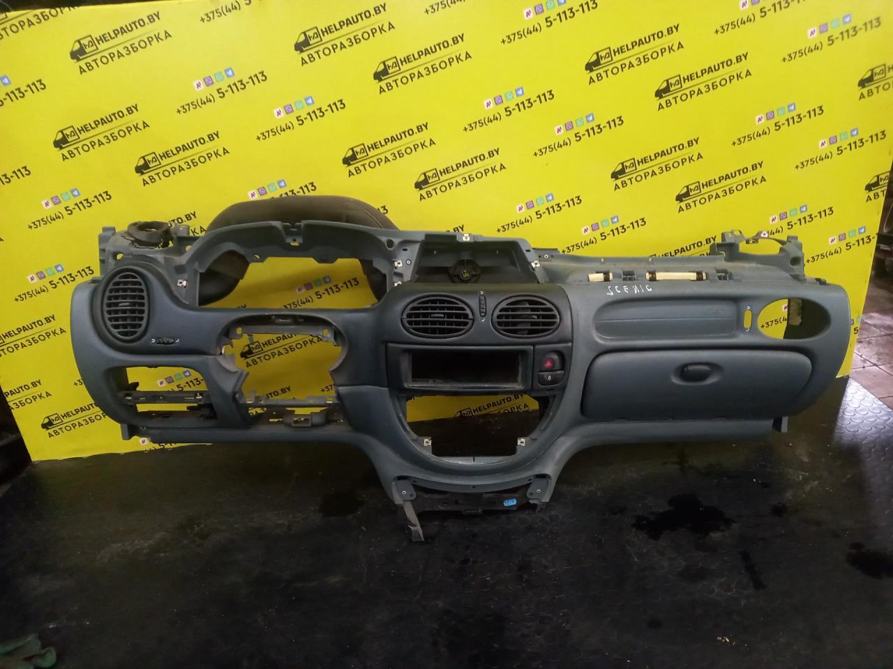 панель передняя салона (торпедо) Renault Scenic 1 поколение (1996 - 1999), 2.0 л., i, F3R 200, бензин - фото №1