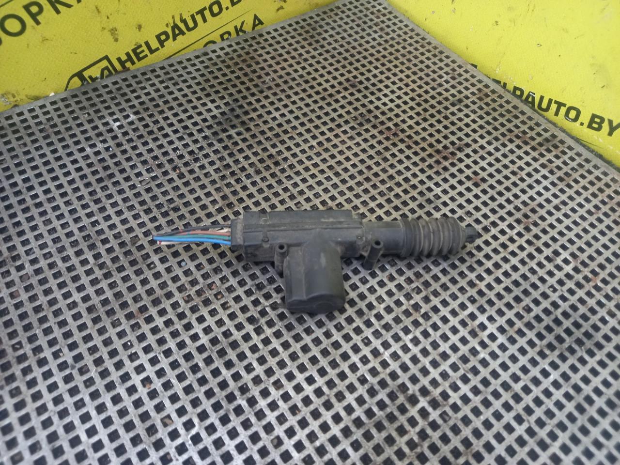 электропривод двери задней левой Volkswagen Passat B3 1991, 1.8 л., i, бензин, 5МКПП, универсал - фото №1