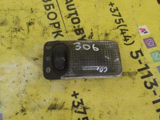 фонарь салона (плафон) Peugeot 306 1 поколение 1996, 1.9 л., D, дизель, МКПП, хетчбэк 5 дв., передний привод, XUD9