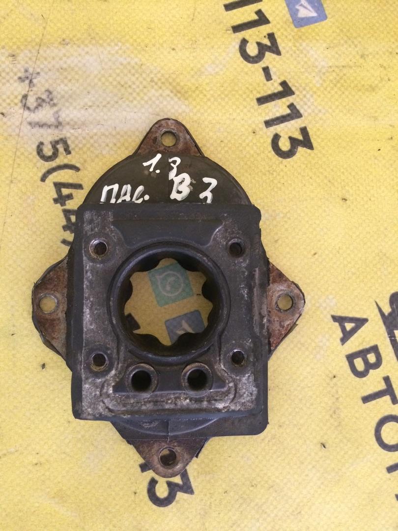 подушка под моновпрыск Volkswagen Passat B3 (1988 - 1997), 1.8 л., mono, бензин, МКПП, универсал - фото №1