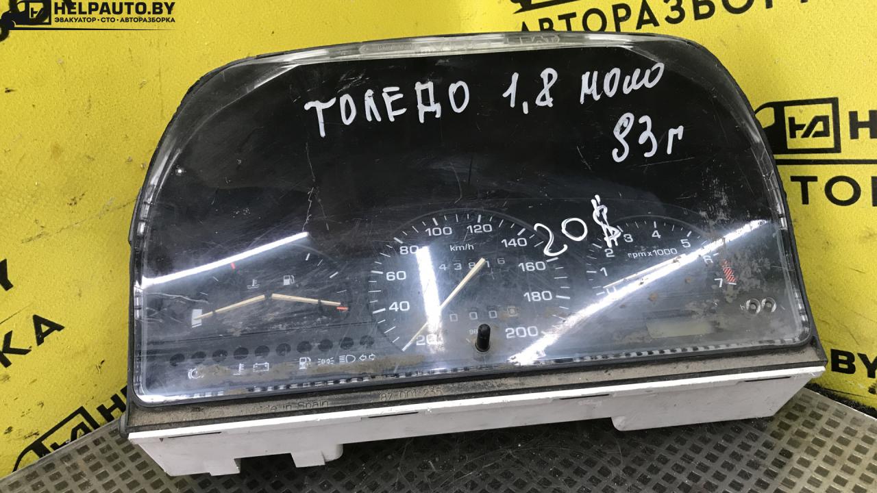 щиток приборов (приборная панель) SEAT Toledo 1 поколение 1992, 1.8 л., бензин - фото №1
