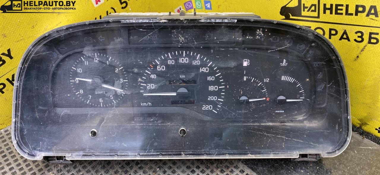 щиток приборов (приборная панель) Renault Laguna 1 поколение 1996, 1.8 л., бензин, хетчбэк 5 дв. - фото №1