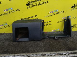пластик Volkswagen Passat B3 1991, 1.8 л., бензин, МКПП, седан