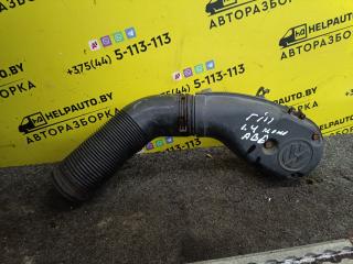 воздуховод Volkswagen Golf 3 поколение 1993, 1.4 л., i, бензин, МКПП, хетчбэк 5 дв., передний привод, ABD, MONO