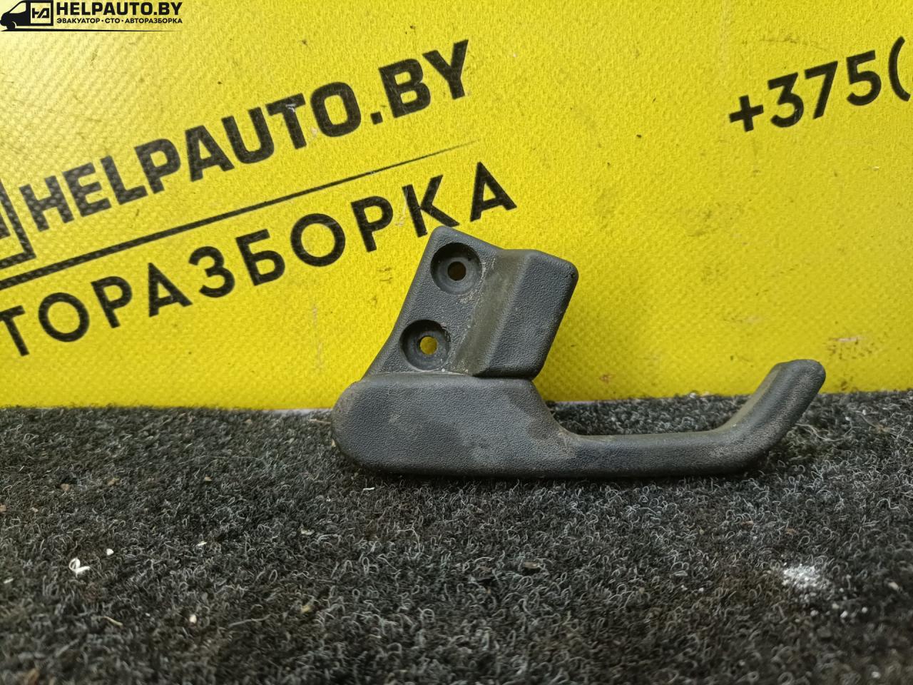 ручка открывания капота Volkswagen Golf 2 поколение 1986, 1.4 л., i, бензин, МКПП, хетчбэк 5 дв., передний привод - фото №1