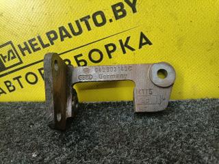 кронштейн генератора Volkswagen Passat B3 1991, 1.8 л., mono, бензин, МКПП, универсал, передний привод