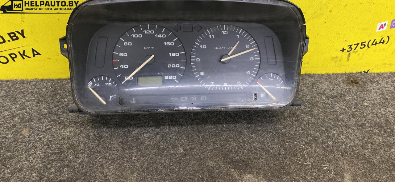 щиток приборов (приборная панель) Volkswagen Golf 3 поколение 1994, 1.9 л., дизель, универсал - фото №1