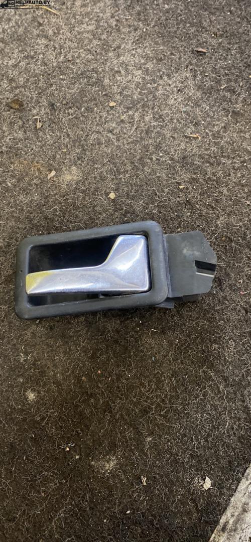 ручка внутренняя передняя правая Audi 80 8A/B3 1989, 2.0 л., i, 3A, бензин, МКПП, седан, передний привод, 3A - фото №1