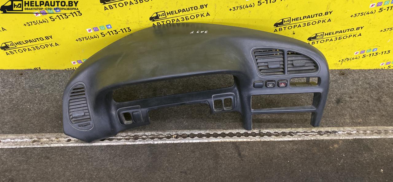 пластик Mazda 323F BA 1997, 1.8 л., бензин, МКПП, хетчбэк 5 дв., передний привод - фото №1