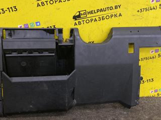 пластик Audi 100 С3 1987, 2.3 л., i, бензин, 5МКПП, седан, NF
