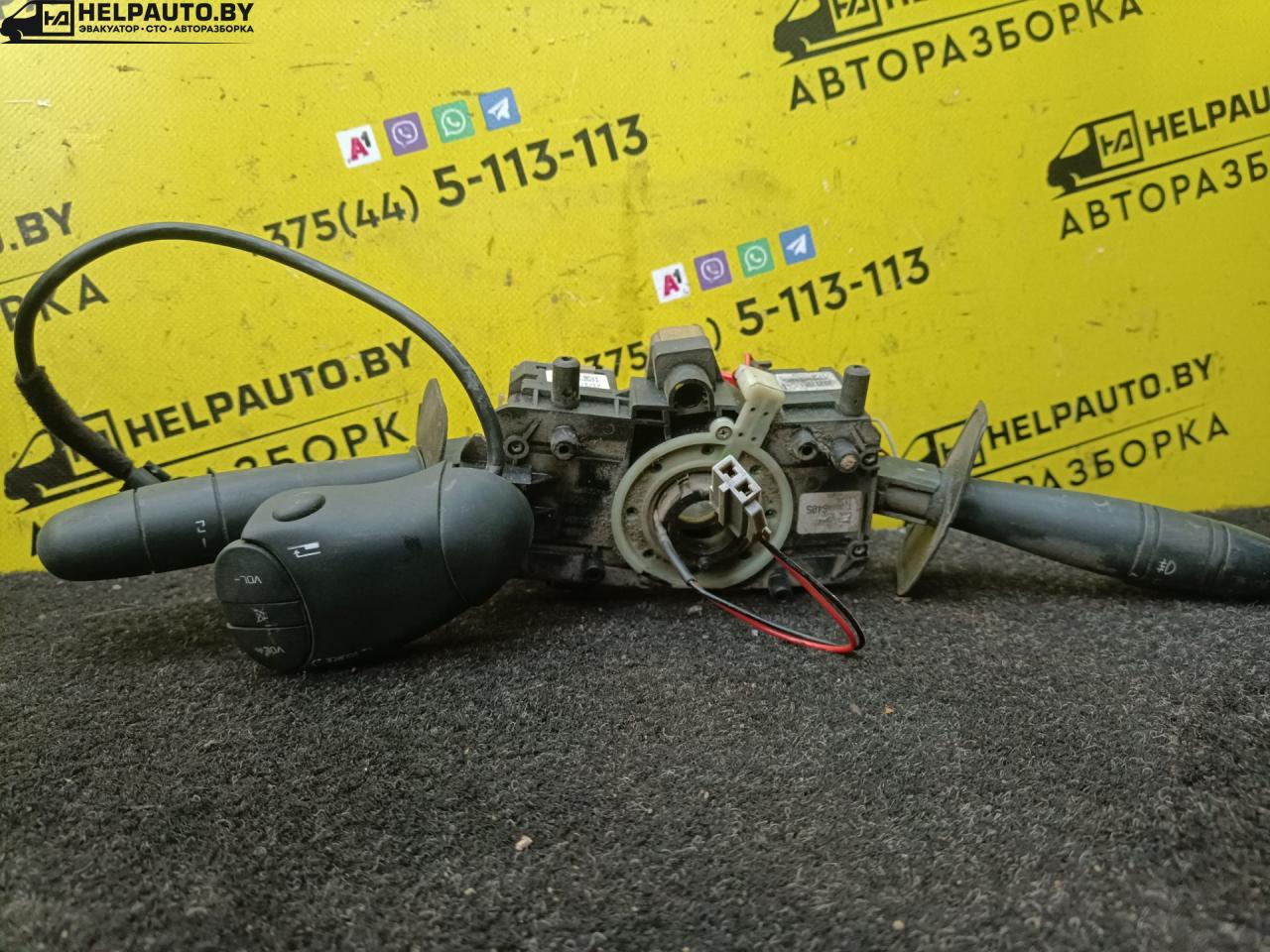 переключатель подрулевой (стрекоза) Renault Megane 1 поколение 1996, 1.6 л., бензин, МКПП, седан, передний привод, K4M - фото №1