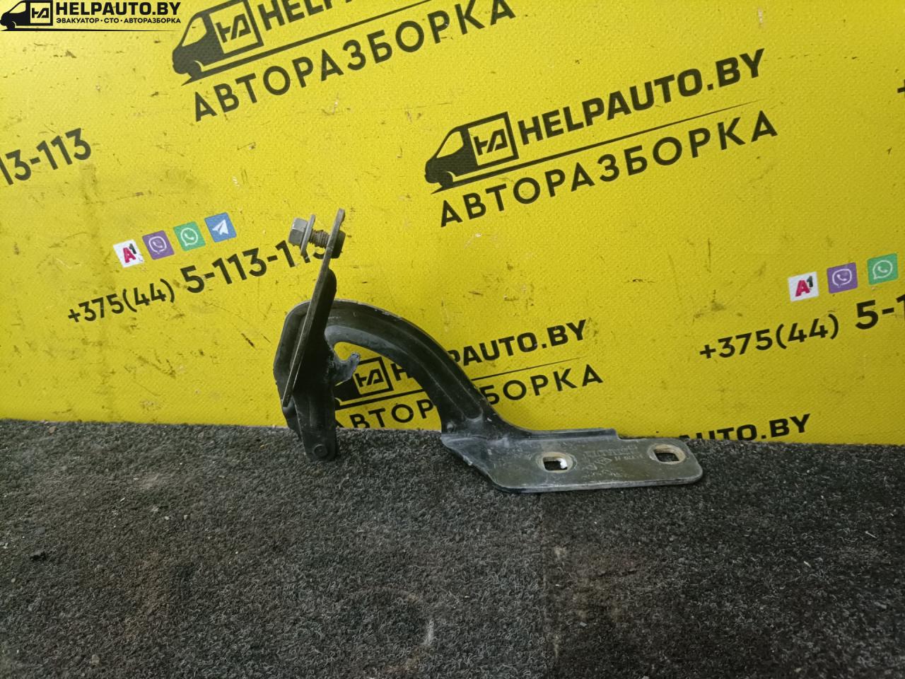 петля крышки багажника Renault Megane 1 поколение 1996, 1.6 л., бензин, МКПП, седан, передний привод, K4M - фото №1
