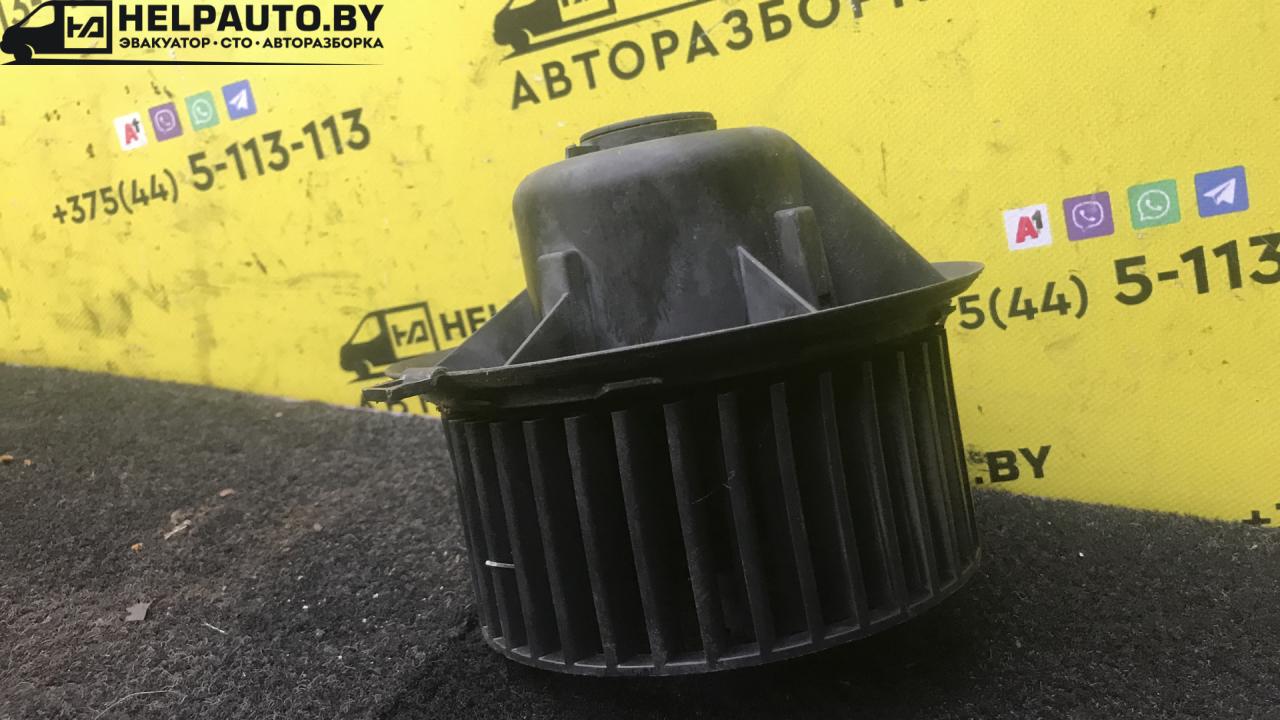 моторчик печки Volkswagen Golf 3 поколение 1994, 1.4 л., mono, бензин, МКПП, хетчбэк 3 дв., передний привод, ABD - фото №1