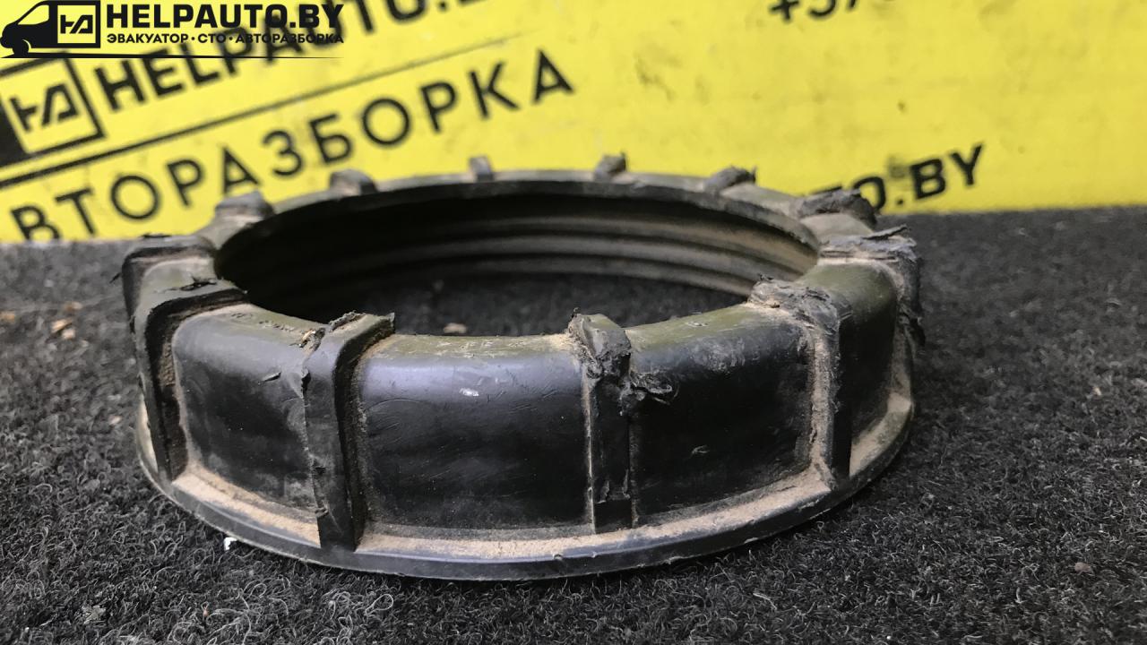 гайка топливного насоса Volkswagen Golf 3 поколение 1994, 1.4 л., mono, бензин, МКПП, хетчбэк 3 дв., передний привод, ABD - фото №1