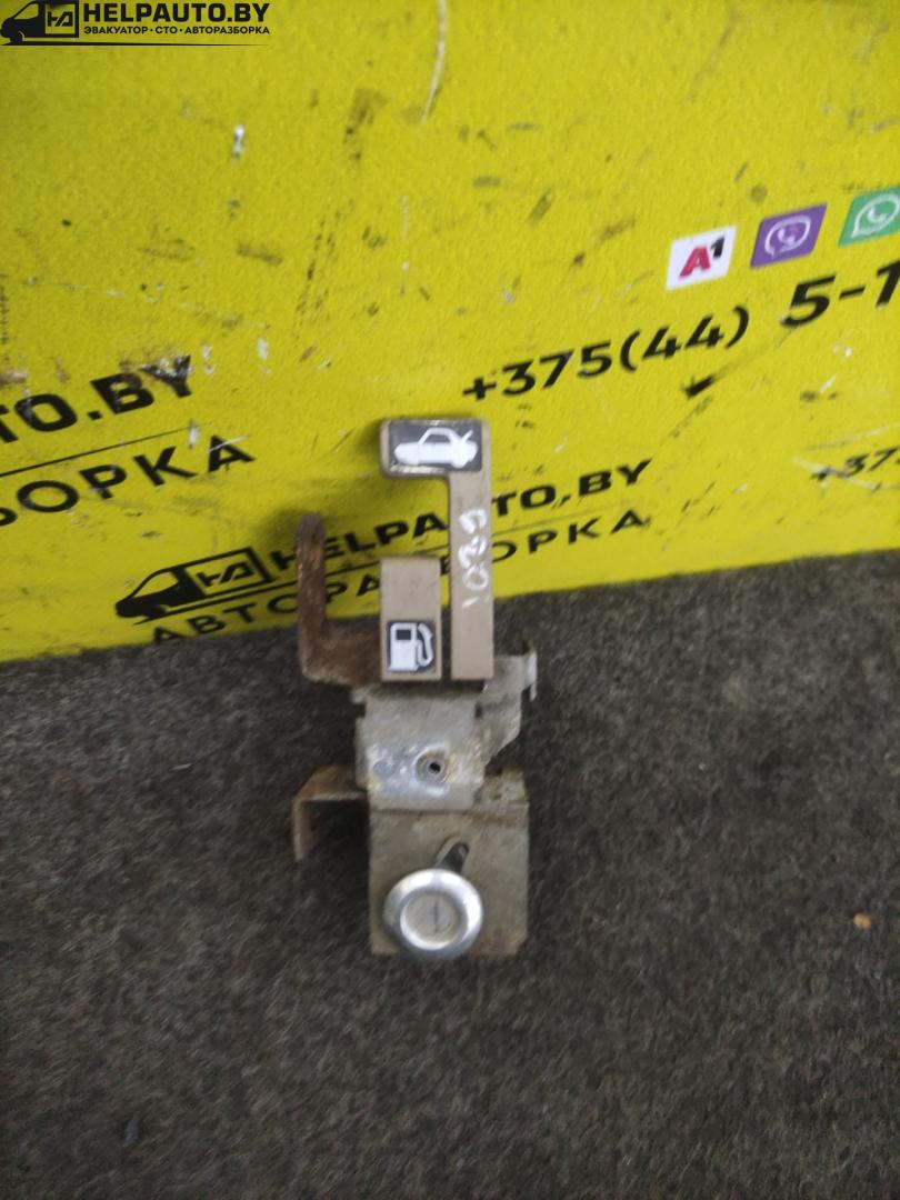 ручка открывания багажника Rover 600 Series 1 поколение 1995, 2.0 л., i, F20Z1, бензин, 5МКПП, седан, передний привод, F20Z1 - фото №1