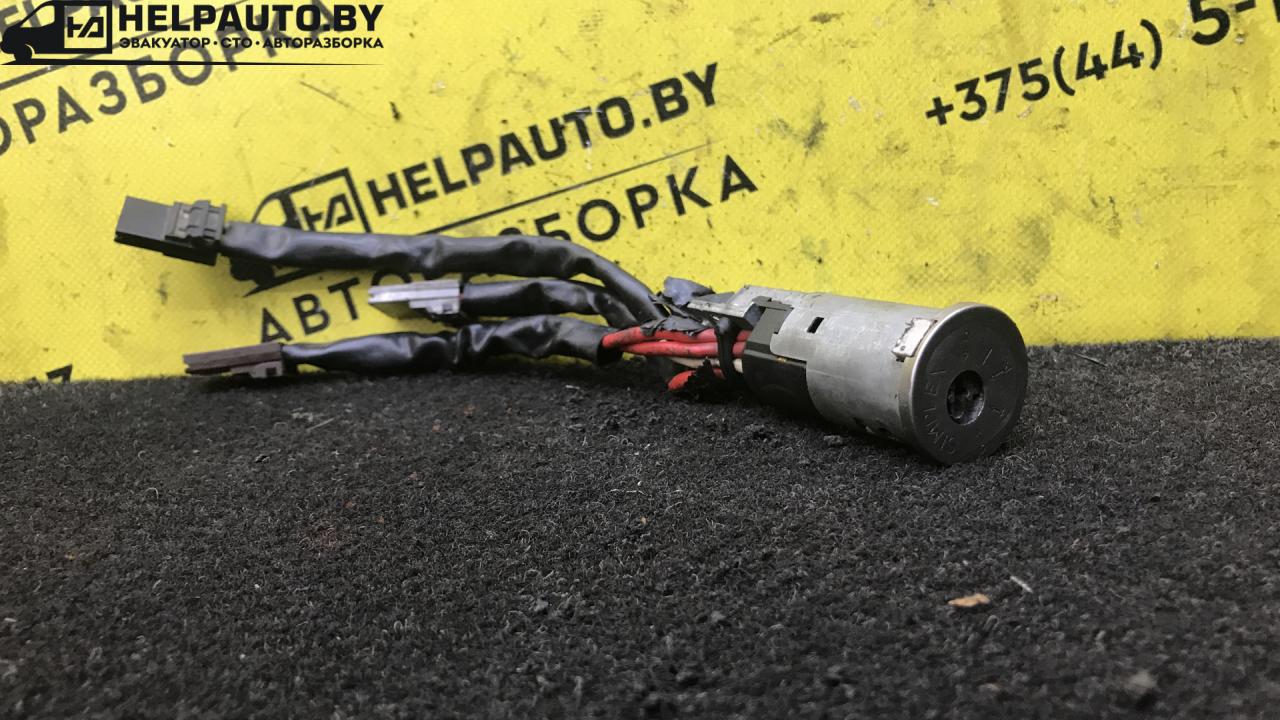 замок зажигания Renault Laguna 1 поколение 1996, 1.8 л., бензин, МКПП, хетчбэк 5 дв., передний привод - фото №1