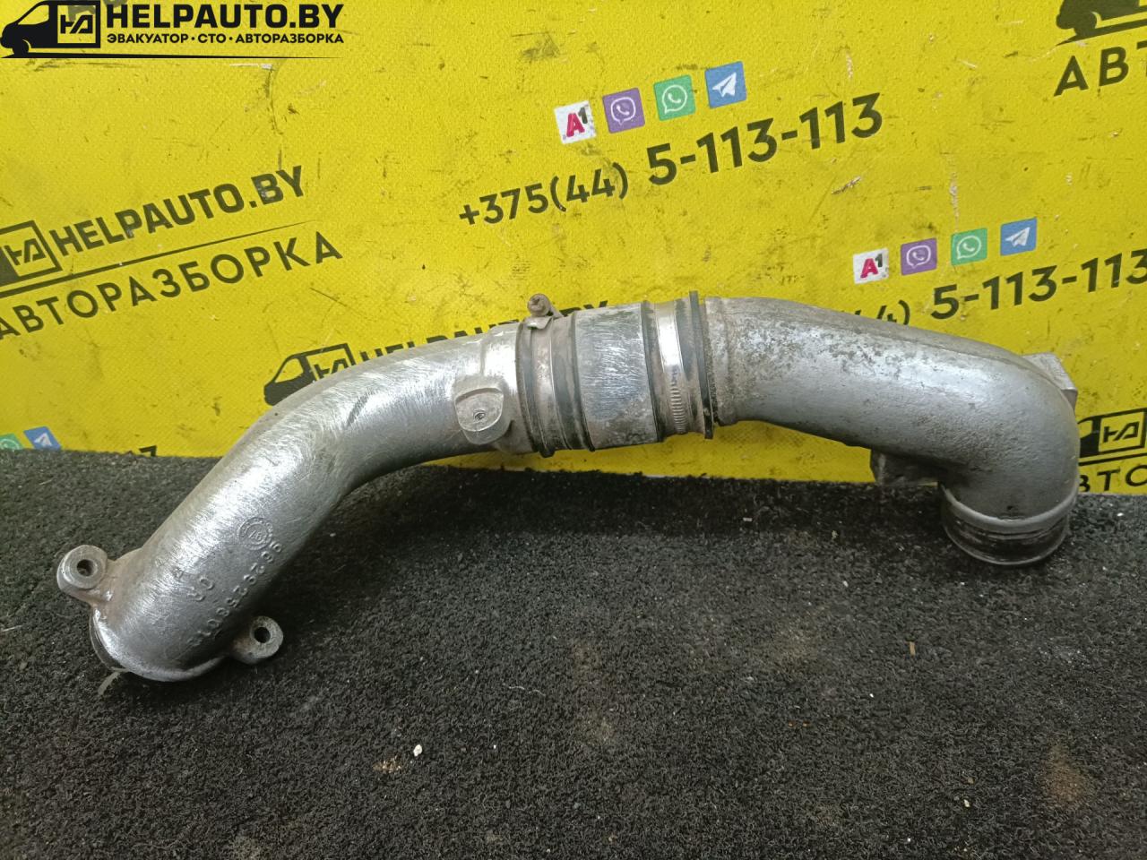 патрубок интеркулера Peugeot Boxer 2 поколение 1996, 2.5 л., дизель, МКПП, микроавтобус, передний привод - фото №1