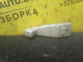 кнопка открывания люка Audi 100 С3 1986, 1.8 л., karb., бензин, МКПП, седан, передний привод