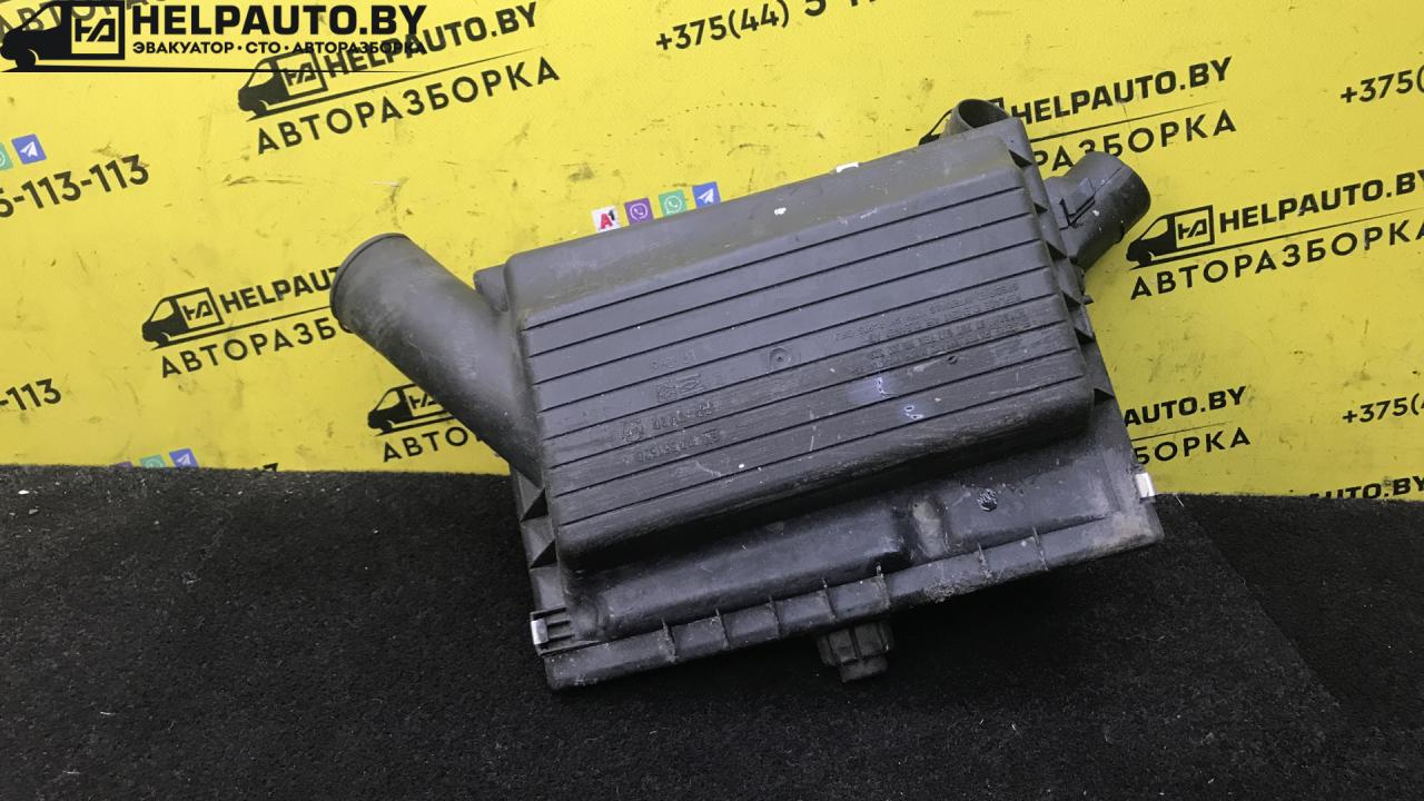 корпус воздушного фильтра Opel Astra F 1993, 1.6 л., i, бензин, 5МКПП, универсал, передний привод, F17 - фото №1