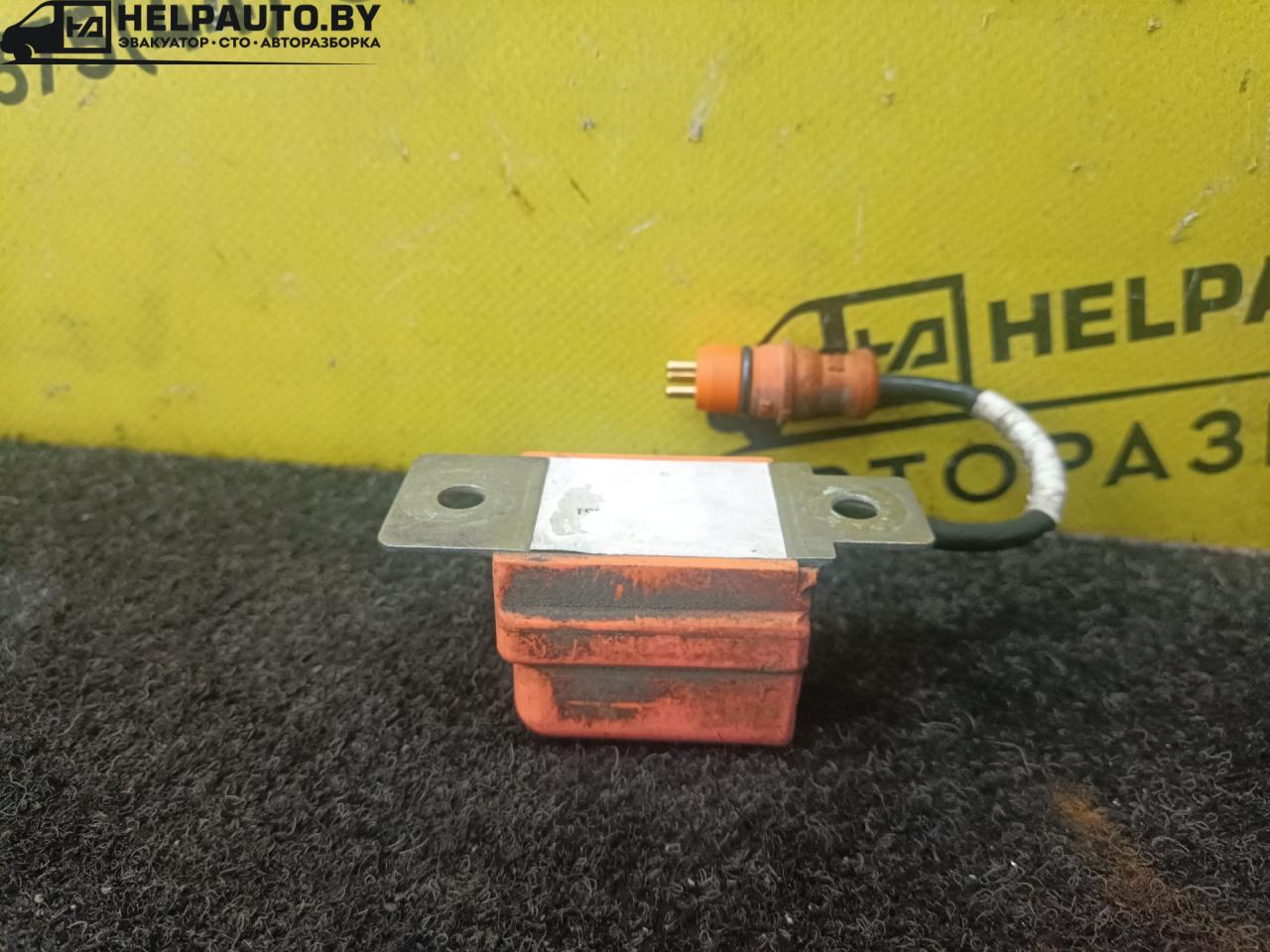 датчик AirBag BMW 3 серия E36 1992, 1.6 л., i, M40 B16, бензин, МКПП, седан, задний привод, 65771390061 - фото №1