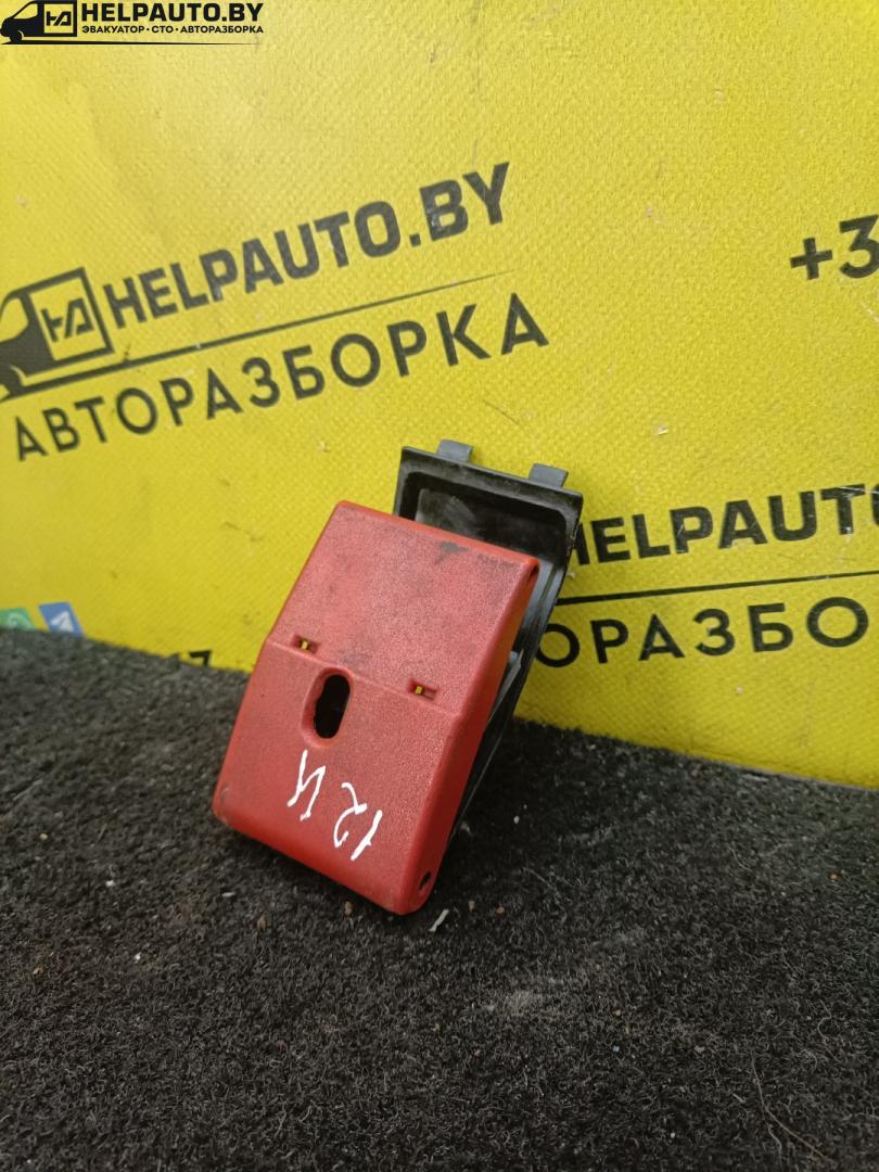 ручка открывания капота Mercedes-Benz E-Класс W124 1989, 2.0 л., i, бензин, МКПП, седан, задний привод - фото №1