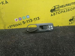 кнопка стеклоподъемника заднего правого Nissan Primera P11 1998, 1.6 л., i, GA16i, бензин, МКПП, хетчбэк 5 дв., передний привод, GA16