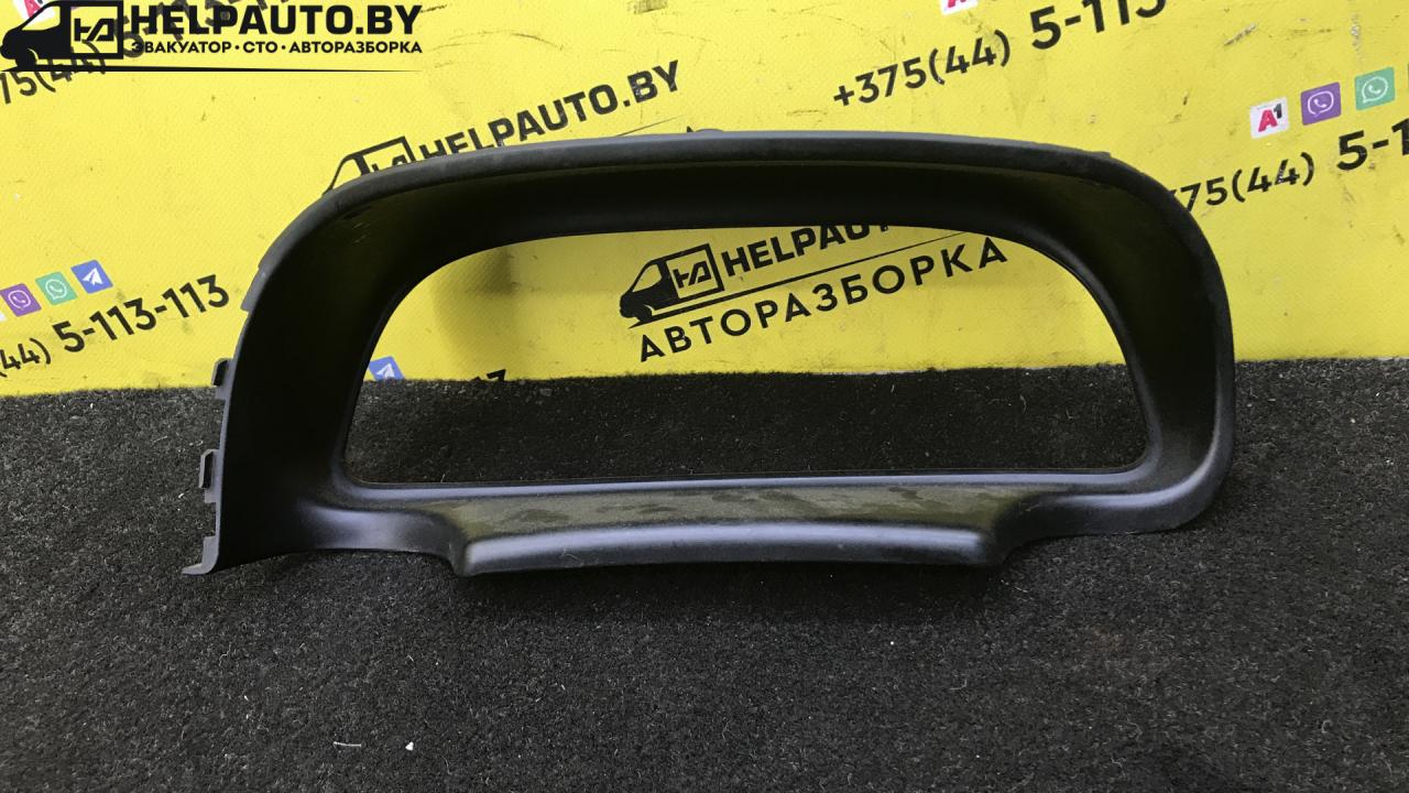 рамка панели приборов Renault Laguna 1 поколение 1995, 1.8 л., бензин, МКПП, хетчбэк 5 дв., передний привод, F3P, 7700823035 - фото №1