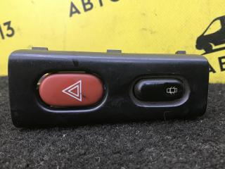 кнопка аварийной сигнализации Renault Laguna 1 поколение 1995, 1.8 л., бензин, МКПП, хетчбэк 5 дв., передний привод