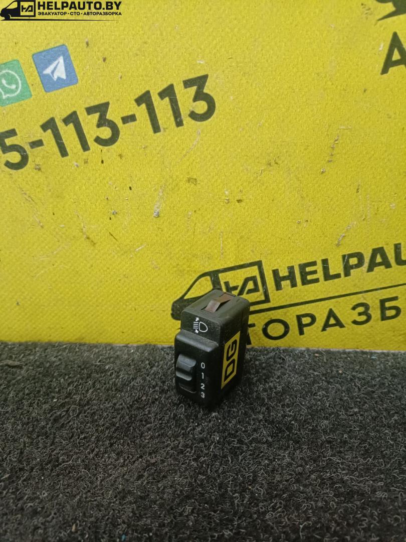 кнопка корректора фар Opel Vectra A 1994, 1.6 л., бензин, МКПП, седан, передний привод, C16NZ - фото №1