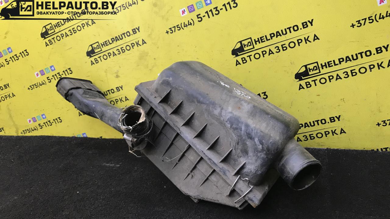 корпус воздушного фильтра Opel Vectra A 1994, 1.6 л., бензин, МКПП, седан, передний привод, C16NZ - фото №1