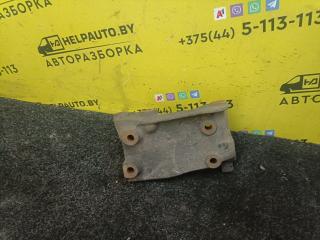 кронштейн двигателя Opel Vectra A 1994, 1.7 л., дизель, МКПП, хетчбэк 5 дв., передний привод, ISUZU