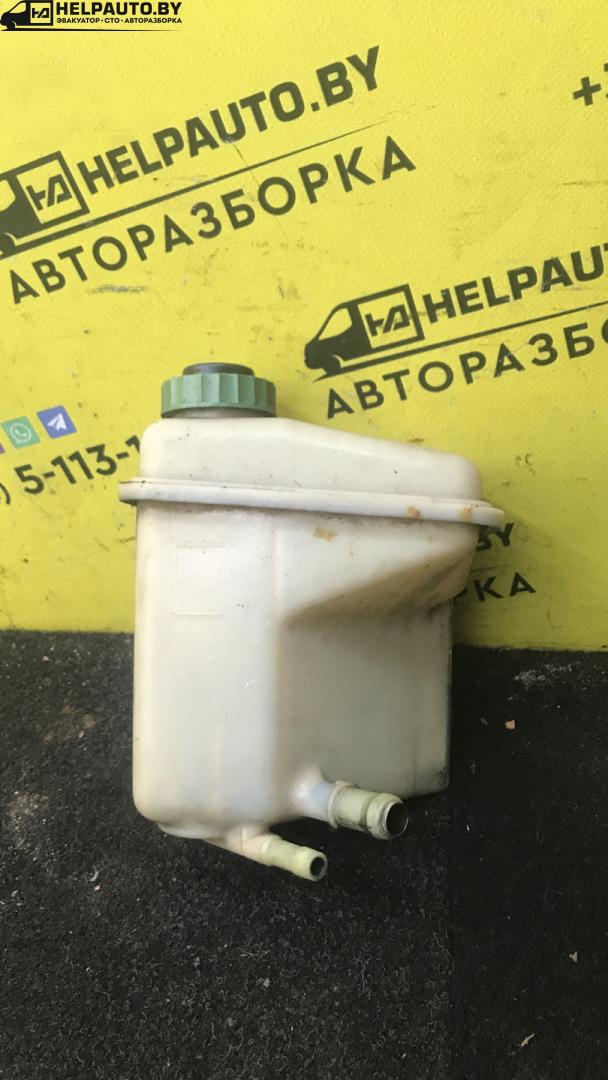 бачок гидроусилителя Audi A6 4A/C4 (1994 - 1997) - фото №1