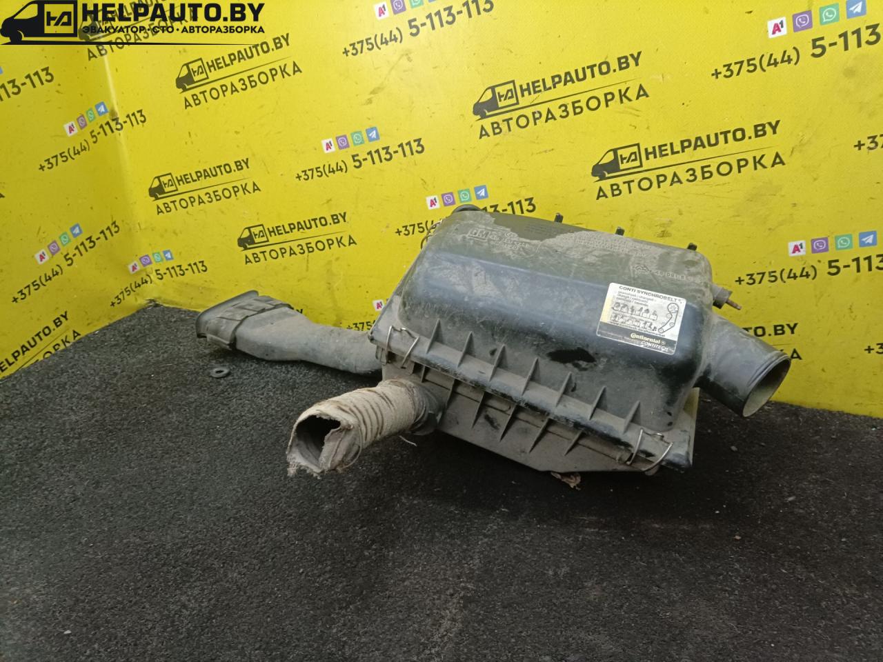 корпус воздушного фильтра Opel Vectra A 1990, 1.6 л., i, бензин, МКПП, седан, передний привод, C16NZ - фото №1
