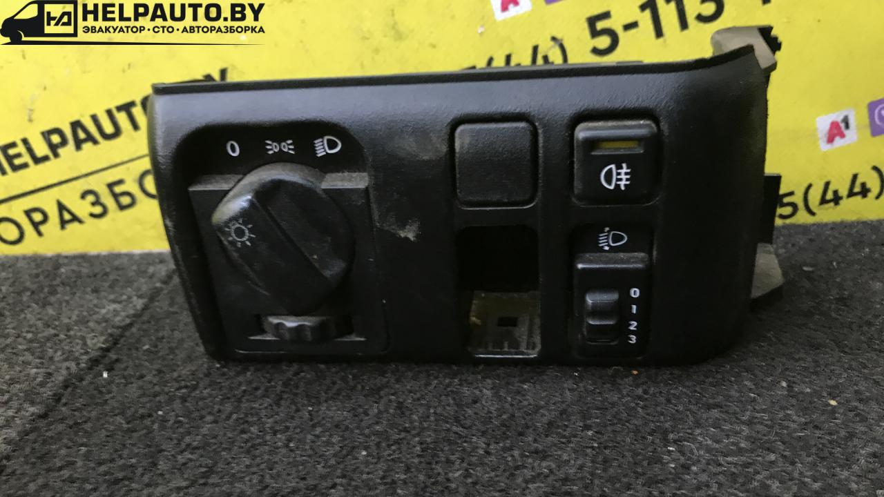 блок управления светом Opel Vectra A 1990, 1.6 л., i, бензин, МКПП, седан, передний привод, C16NZ - фото №1